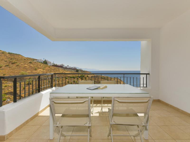 טורוקס Olee Nerja Holiday Rentals By Fuerte Group מראה חיצוני תמונה